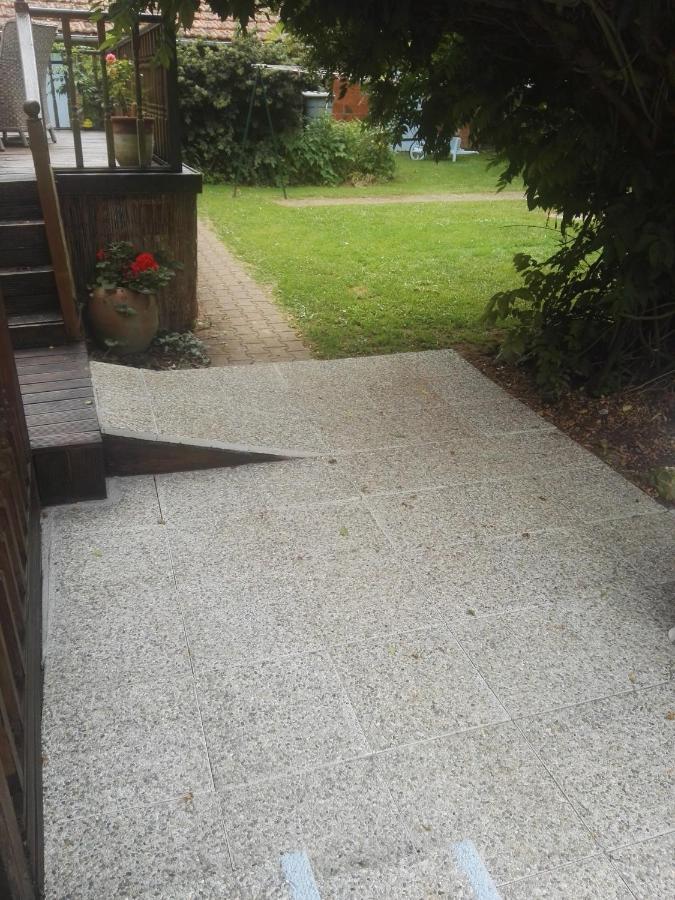 Le Chene Vert Millac  Bagian luar foto