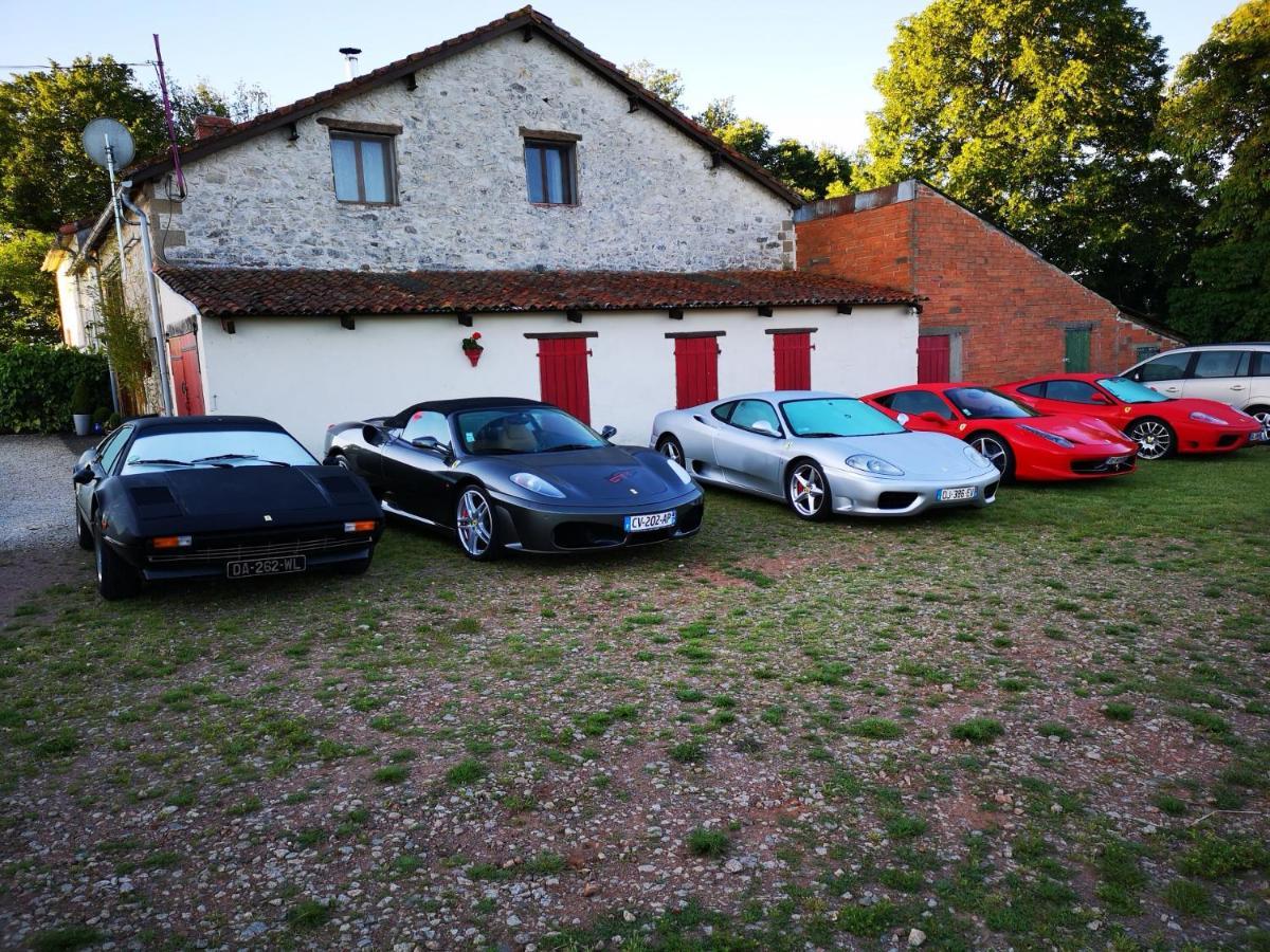 Le Chene Vert Millac  Bagian luar foto